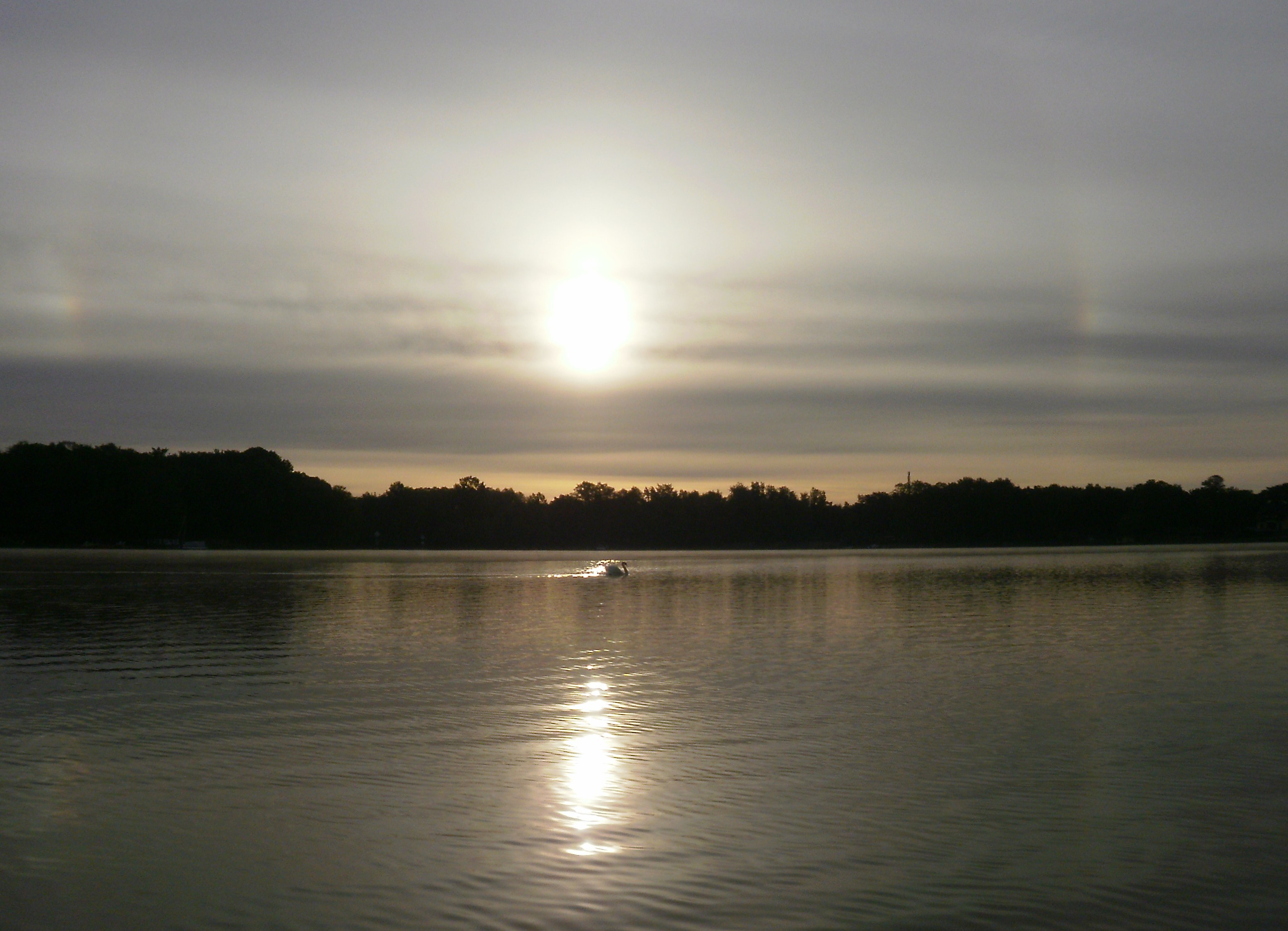 Sonnenaufgang ber dem Horizont